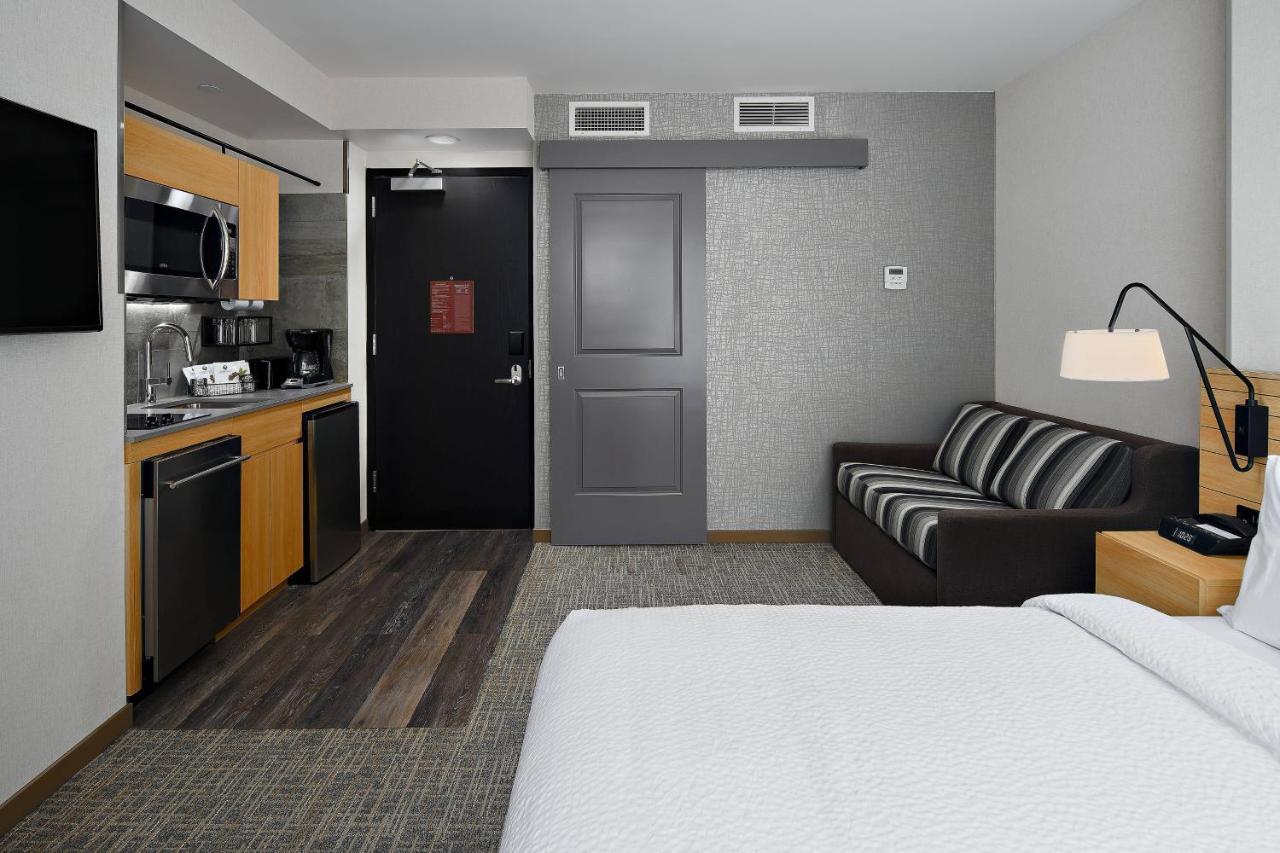Towneplace Suites By Marriott New York Manhattan/Times Square Exterior photo